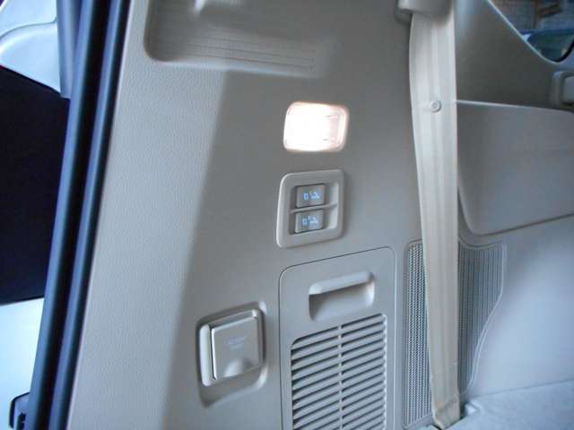 U00047357408_39_001.jpg