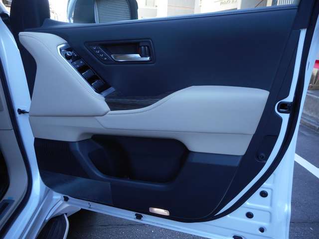 U00047357408_40_001.jpg