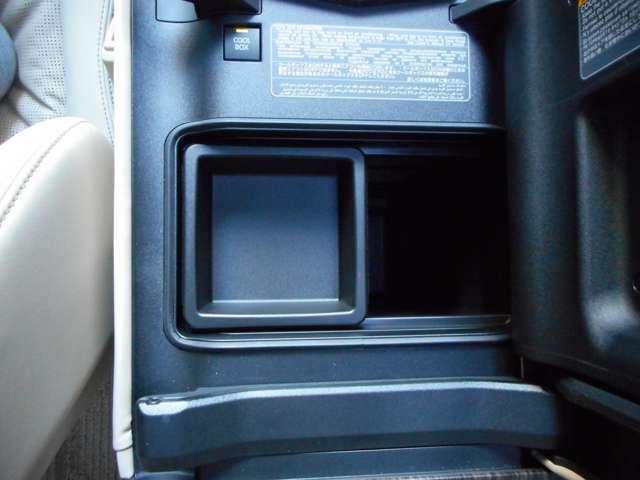 U00047357408_52_001.jpg