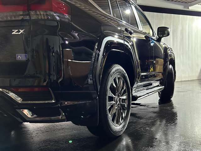 U00042182287_5_001.jpg