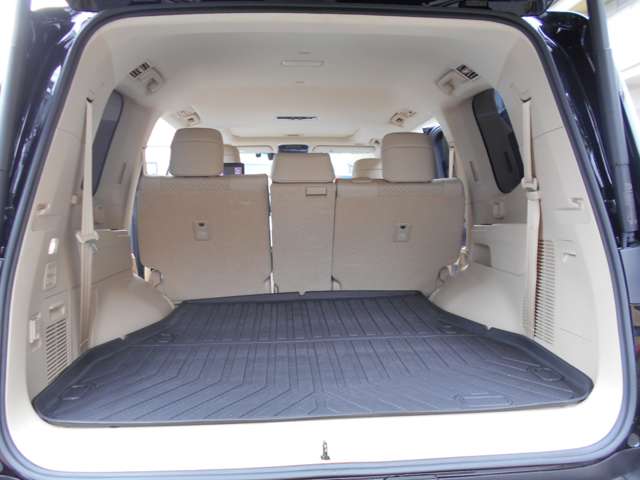 U00048442206_10_001.jpg