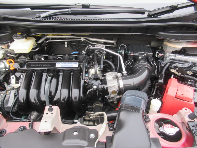 UZ0048338158_18_001.jpg