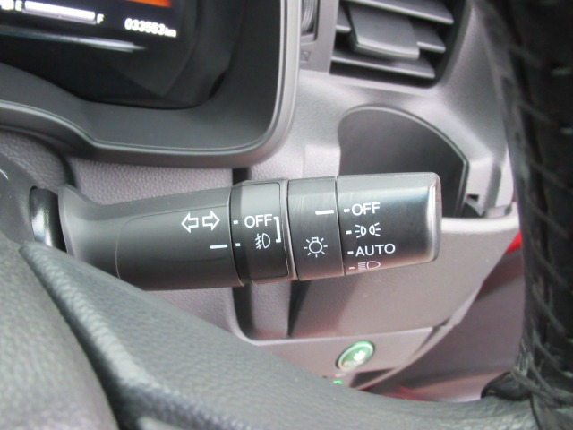 UZ0048338158_44_001.jpg
