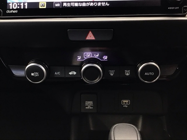 UZ0048420576_12_001.jpg