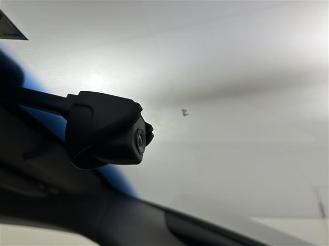 UZ0047874709_19_002.jpg