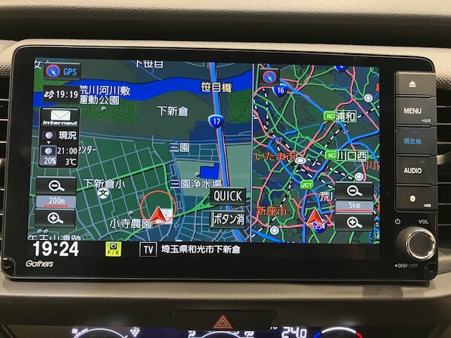 UZ0048339548_18_002.jpg