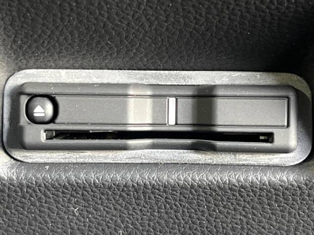 UZ0048128742_6_001.jpg