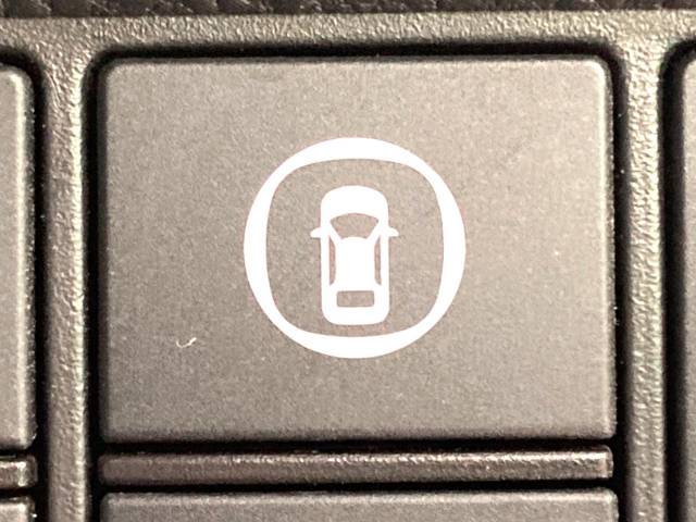 UZ0048039503_57_001.jpg