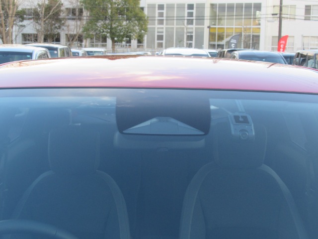UZ0048338119_12_001.jpg