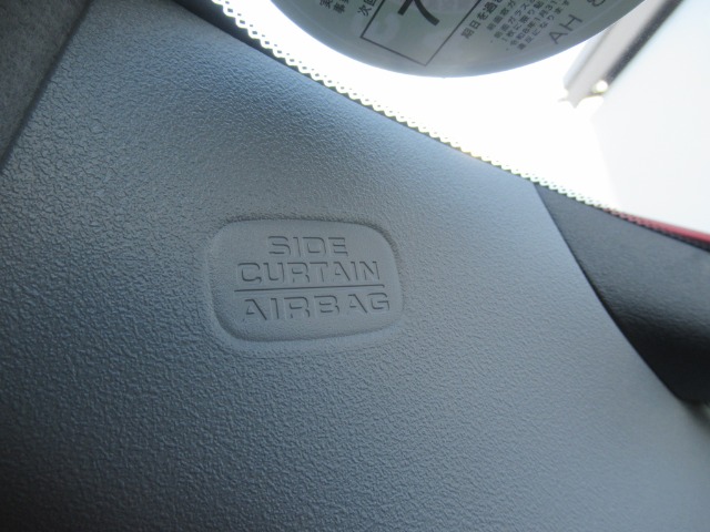 UZ0048338119_60_001.jpg