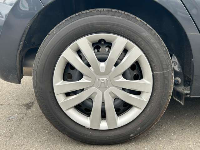 UZ0048039015_62_001.jpg