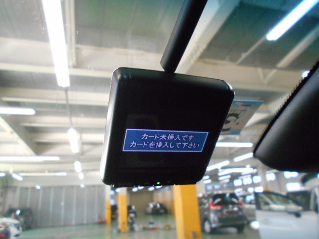UZ0047568949_2_002.jpg