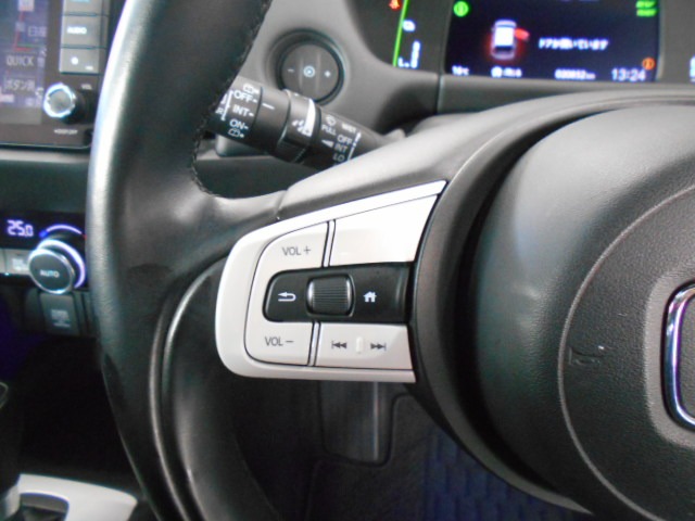 UZ0047568949_47_002.jpg