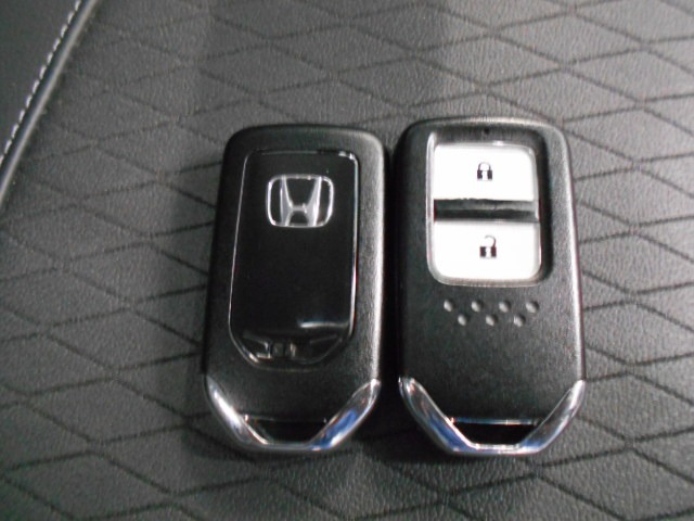 UZ0047568949_50_001.jpg