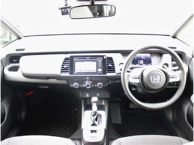 UZ0048214674_4_002.jpg