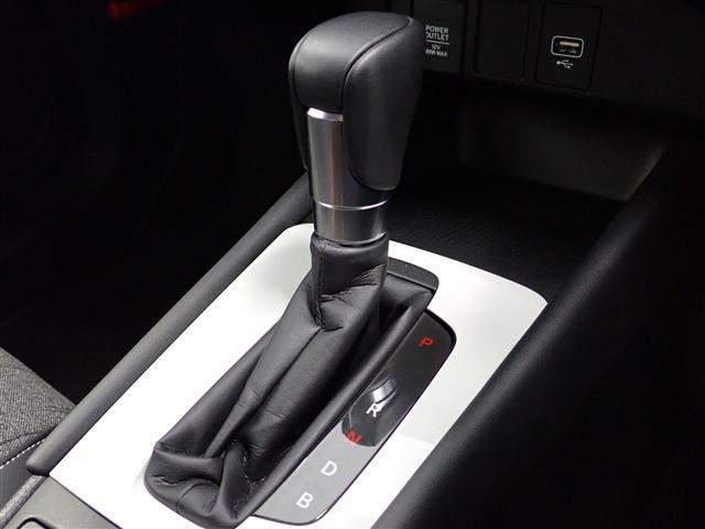 UJ0048415396_30_001.jpg