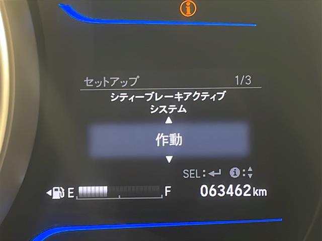 UZ0048131689_4_003.jpg