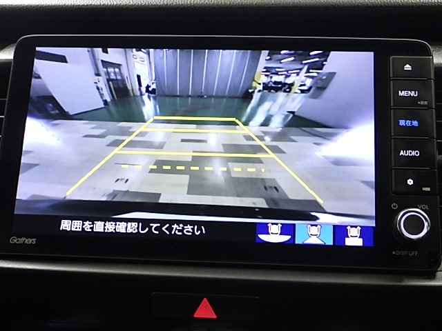 UZ0048562861_11_002.jpg