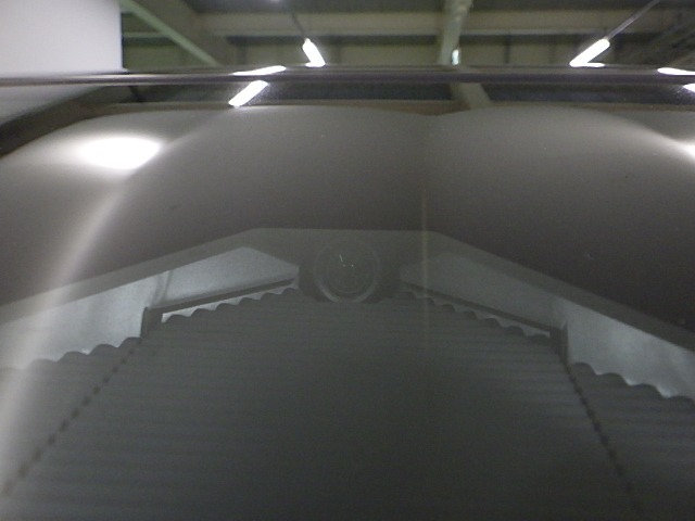 UZ0048562861_9_002.jpg