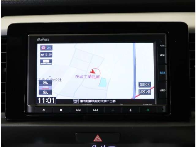 UZ0048417455_19_001.jpg