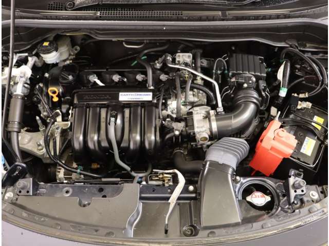 UZ0048417455_58_001.jpg