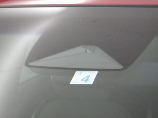 UZ0047632380_1_001.jpg