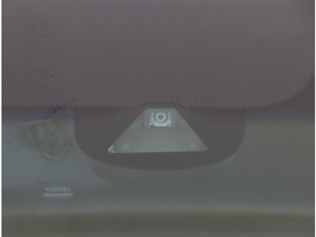 UZ0047861513_37_002.jpg