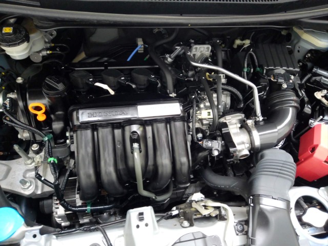 UZ0047707660_31_001.jpg