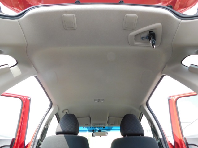 UZ0046433276_35_001.jpg