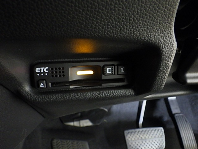 UZ0047548004_5_002.jpg