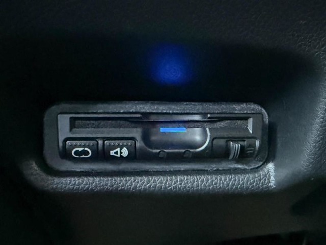 UZ0047785968_4_002.jpg