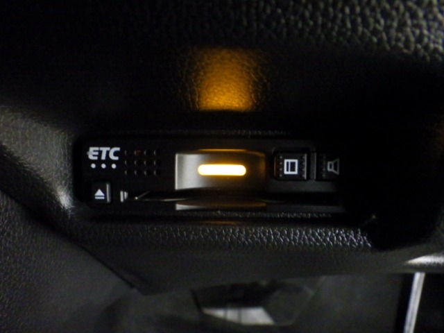 UZ0048171007_15_001.jpg
