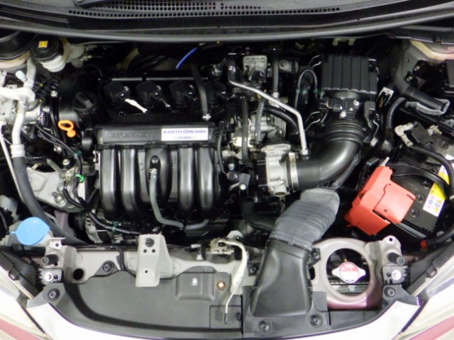 UZ0048171007_31_001.jpg
