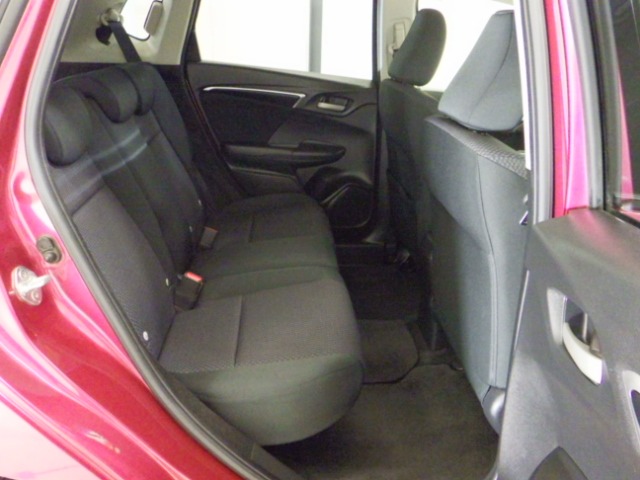 UZ0048171007_9_001.jpg