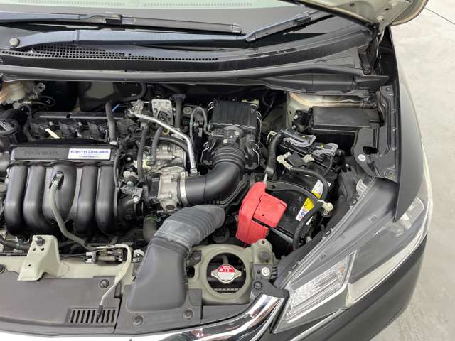 UZ0048279294_73_001.jpg