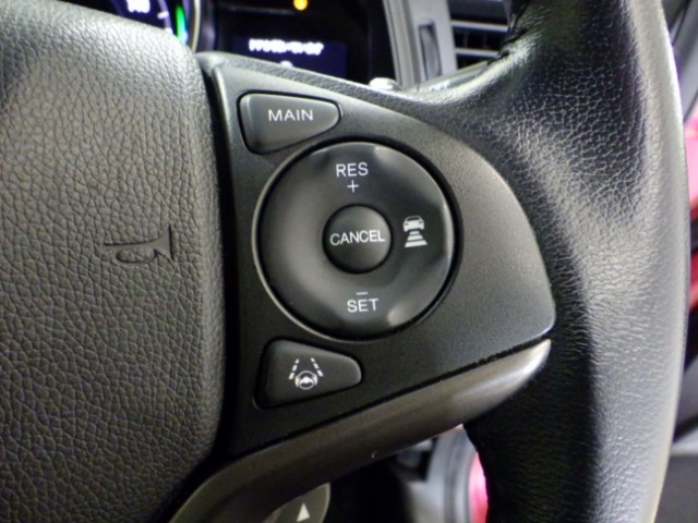 UZ0047759425_11_003.jpg