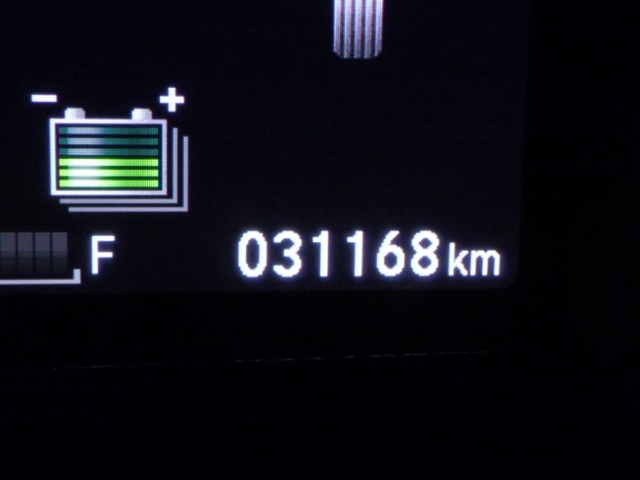 UZ0047759425_41_002.jpg