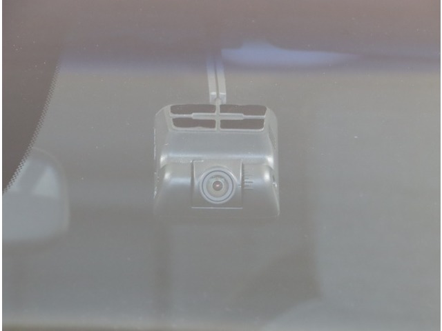 UZ0048439936_45_001.jpg