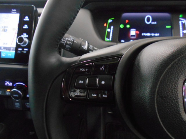 UZ0048157535_12_002.jpg