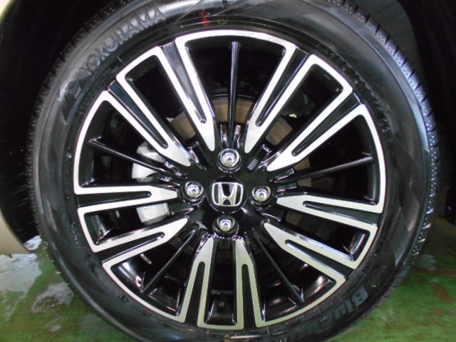 UZ0048157535_9_002.jpg