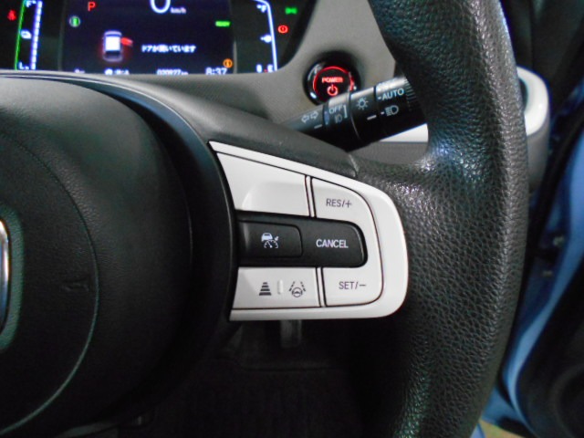 UZ0047911776_33_003.jpg