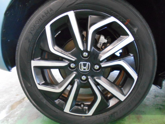 UZ0047911776_34_003.jpg