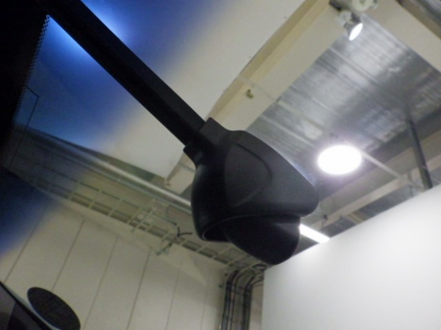 UZ0048162088_3_001.jpg