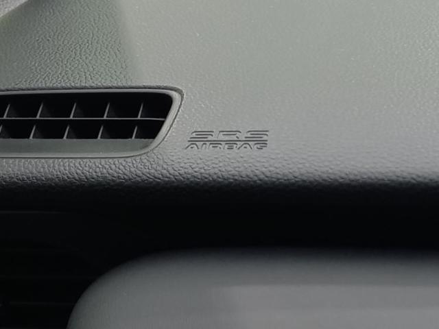 UZ0048263329_50_001.jpg