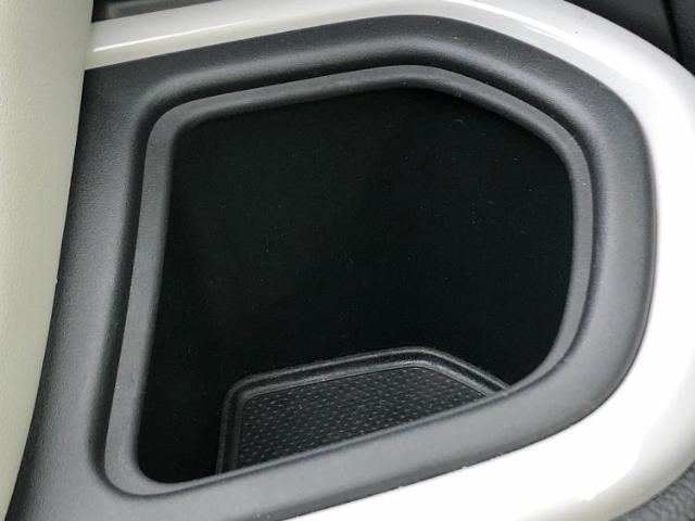 UZ0047873902_53_001.jpg