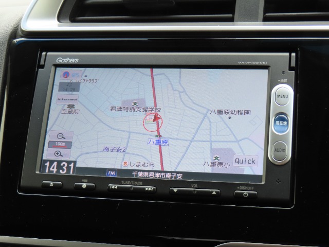 UZ0047691492_17_001.jpg