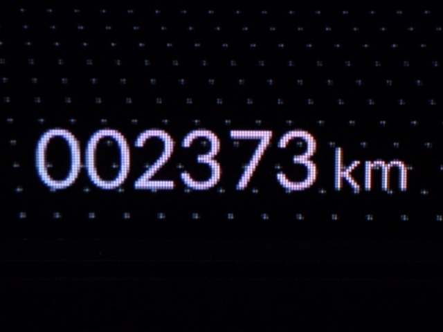 UZ0048488796_33_002.jpg