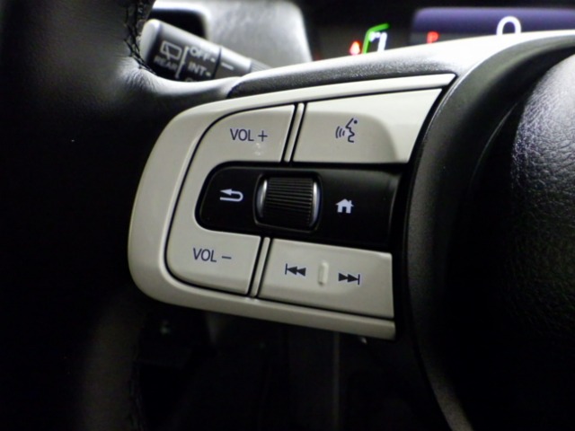UZ0048488796_43_002.jpg