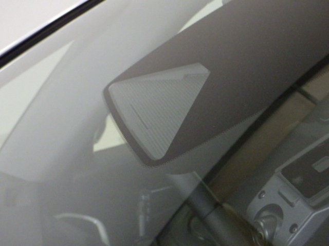 UZ0048488796_44_002.jpg