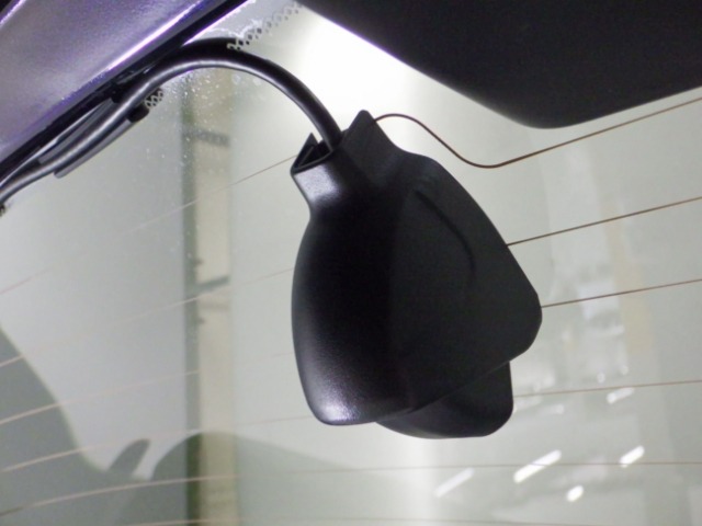 UZ0048567076_30_001.jpg